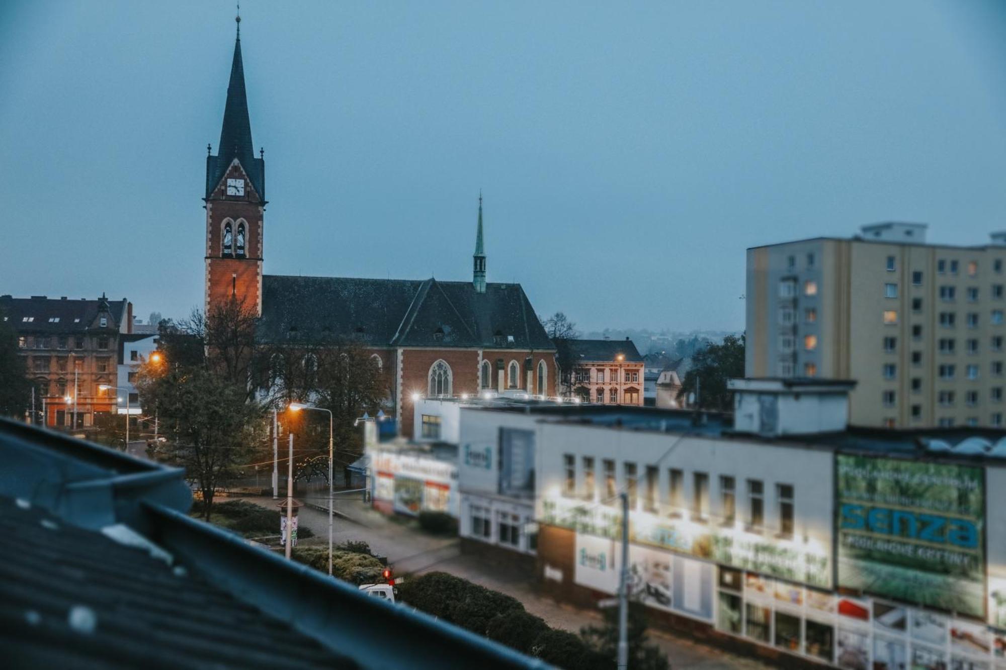 Oasis Teplice Hotel Kültér fotó